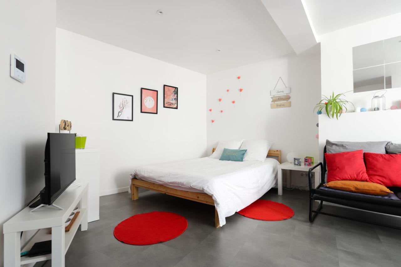 Charmant Studio, Au Coeur De La Ville De 里永 外观 照片